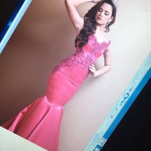 Designer Dress for pageants, prom or activity!